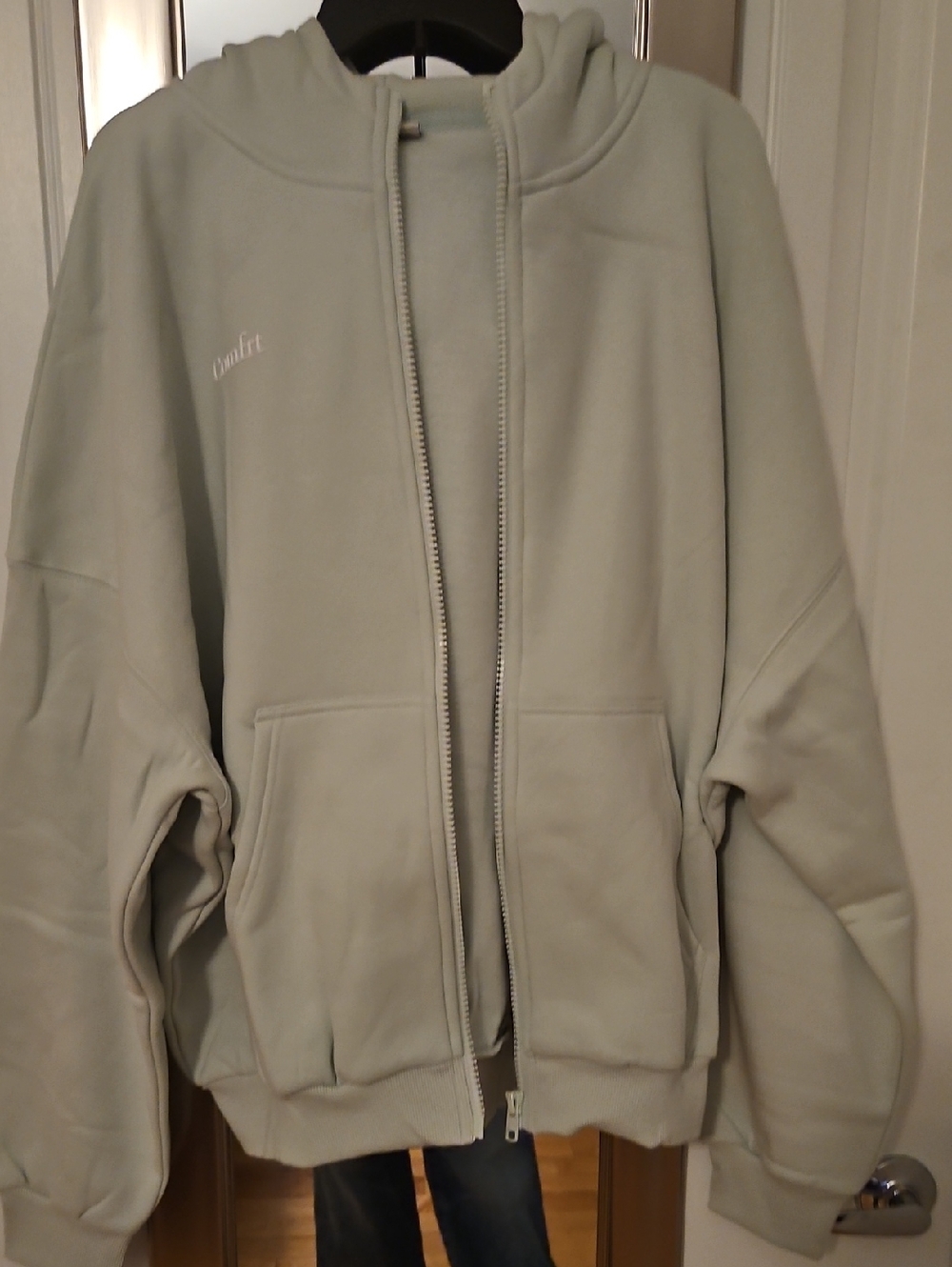 Comfrt Pale Mint Cloud Zip Hoodie - Women - Picture 4 of 6
